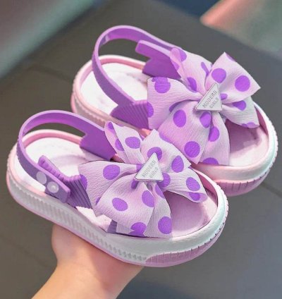 صنادل شبكية مفتوحة من الأمام للفتيات الصغيرات