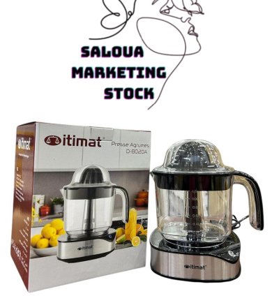 Electric juicer with a modern and practical design